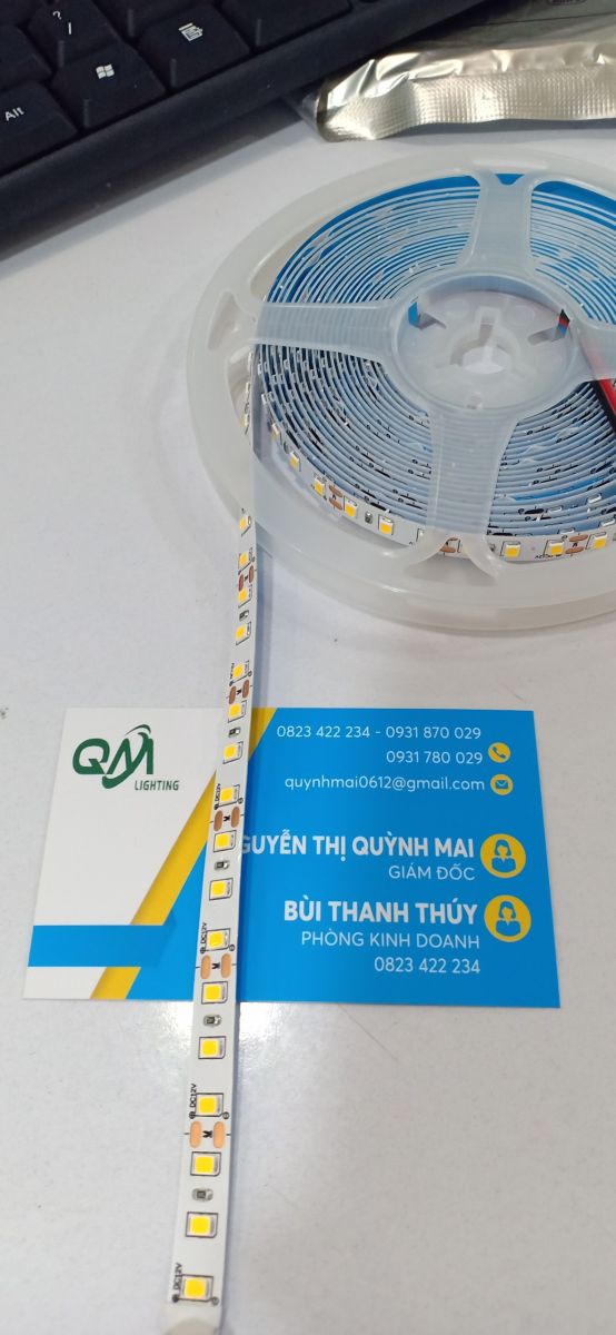 Đèn led dây dán 12v 2835 120led/m ánh sáng trung tính 4000k