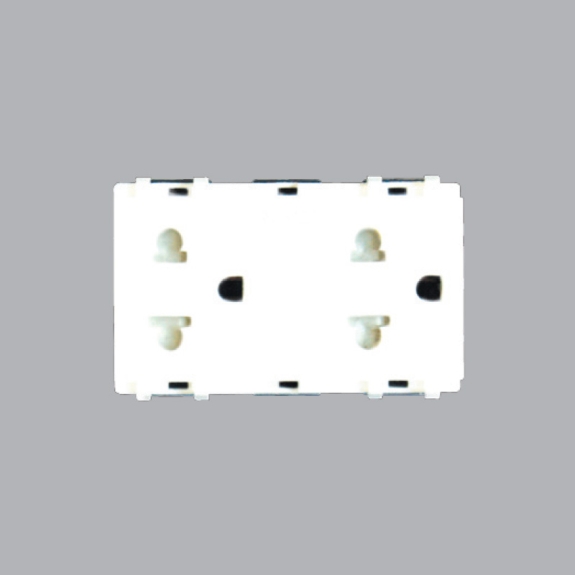 Ổ CẮM ĐÔI BA CHẤU A6UES2